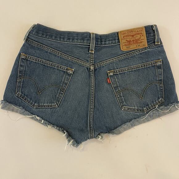 Women's Vintage 90s Levi's 501 Reworked Cutoff Denim Shorts - Picture 5 of 7